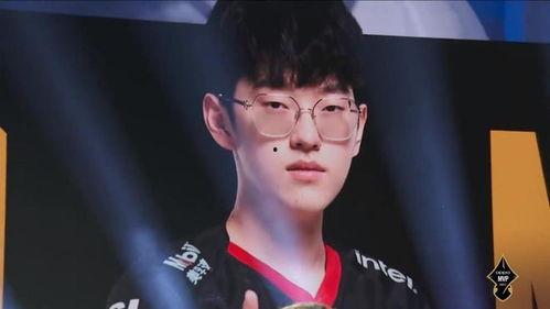 老岳爆料前后矛盾视频大全,揭秘前后矛盾真相大揭秘  第3张